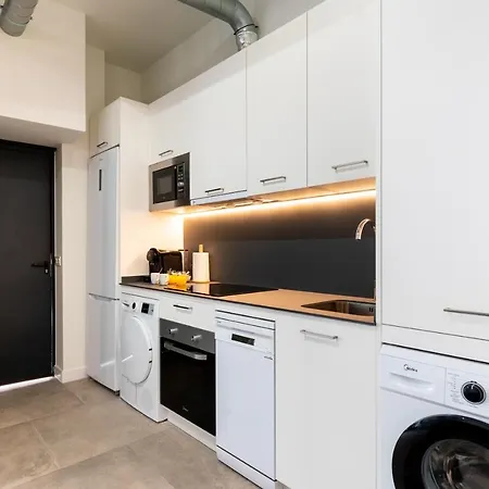 Cv Brand New 2br Triana By Covadon Street Seville